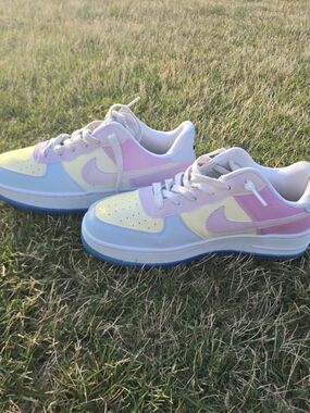 Nike Wmns Air Force 1 '07 LX 'UV Reactive'